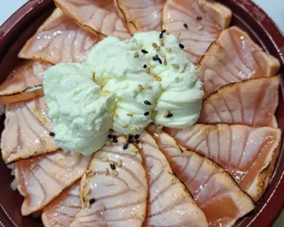Chirashi Saumon Tataki Cheese